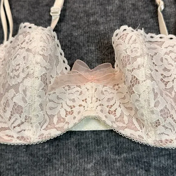 b tempt'd Bra Womens 32B Off White Nude Lace UnderWire Adjustable Lingerie Bow - Picture 2 of 6